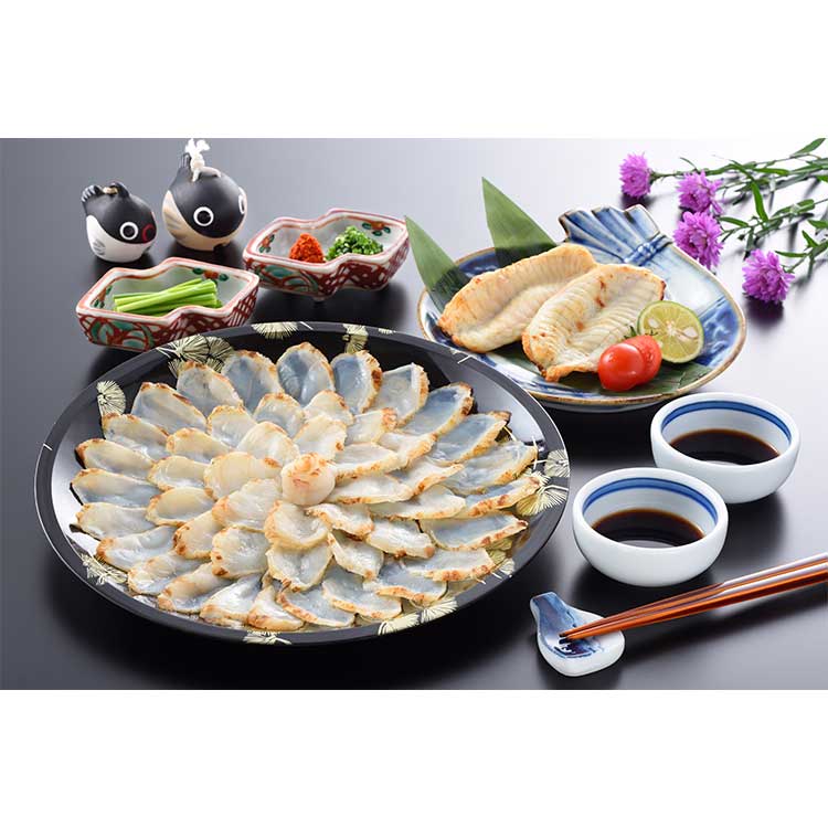 ［みもすそ川別館］　天然真ふく炙り刺しセット