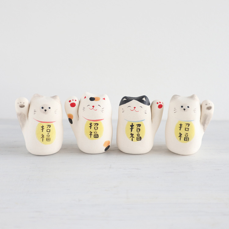 ［まん丸ギャラリー］陶器の小さな招き猫たち（４個セット）